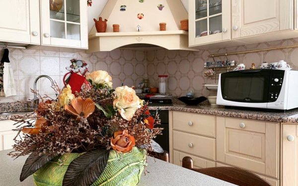 VP Immobiliare Pomarance - Curatissimo appartamento con giardino privato